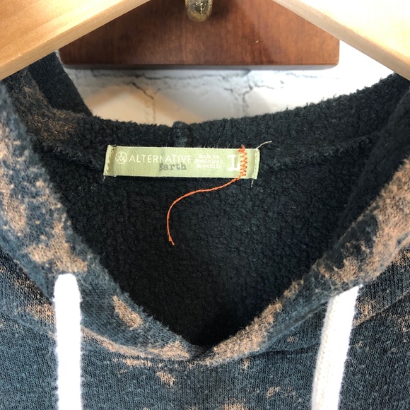 Bleached oversized sweater ROSES print - Picture 3 of 4